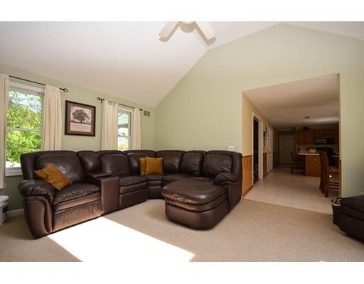 11 Cedar Hill Rd, Sutton, MA 01590 photo 10
