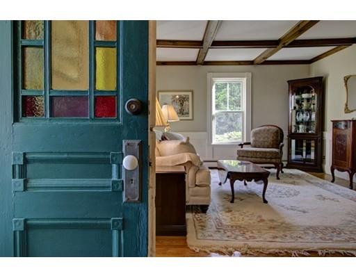 64 Charles St, Reading, MA 01867 photo 3