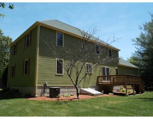 567 Elm St E, Raynham, MA 02767 photo 2