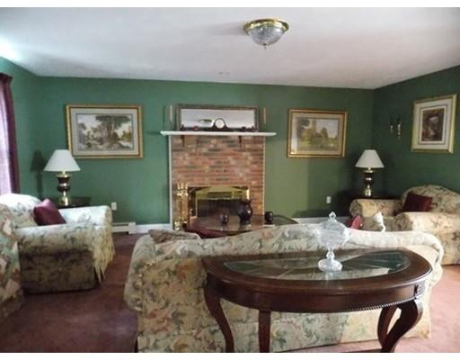 567 Elm St E, Raynham, MA 02767 photo 8