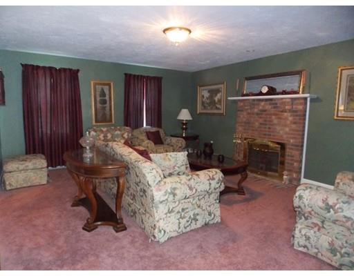 567 Elm St E, Raynham, MA 02767 photo 9