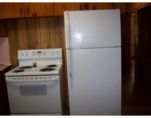 79 Canton St, Springfield, MA 01104 photo 3