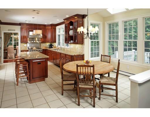 4 Heather Ln, Hingham, MA 02043 photo 3