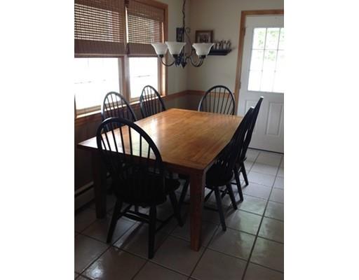 8 Broughton Rd, Worcester, MA 01607 photo 4