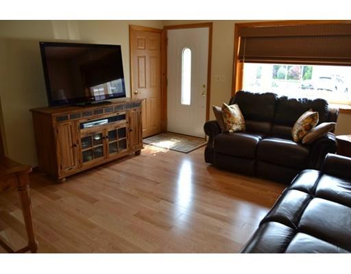 8 Broughton Rd, Worcester, MA 01607 photo 7