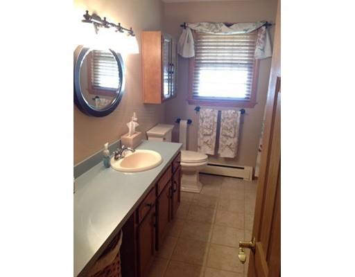 8 Broughton Rd, Worcester, MA 01607 photo 10