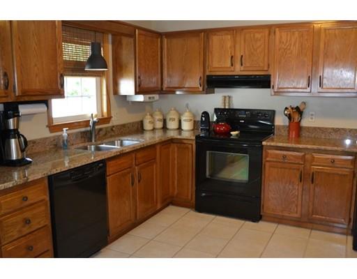 8 Broughton Rd, Worcester, MA 01607 photo 6