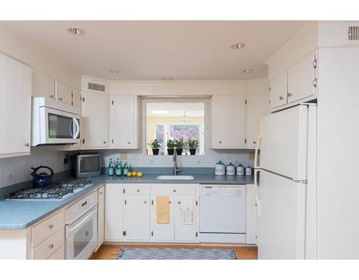 18 Ward St, Hingham, MA 02043 photo 6