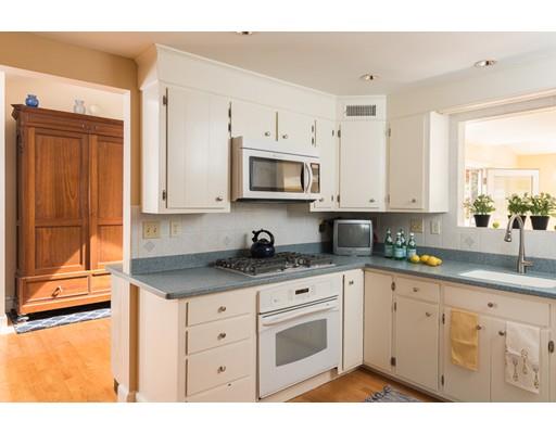18 Ward St, Hingham, MA 02043 photo 9