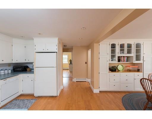 18 Ward St, Hingham, MA 02043 photo 4