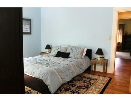 22 Weaver Rd, Springfield, MA 01107 photo 17