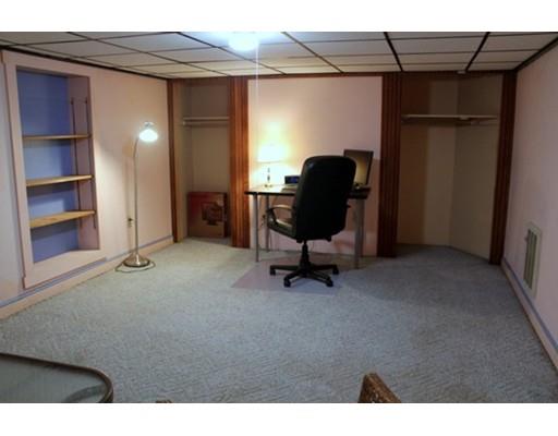 22 Weaver Rd, Springfield, MA 01107 photo 23