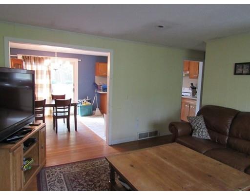 7 Edith Ave, Bourne, MA 02532 photo 4