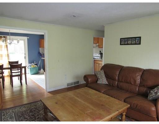 7 Edith Ave, Bourne, MA 02532 photo 3