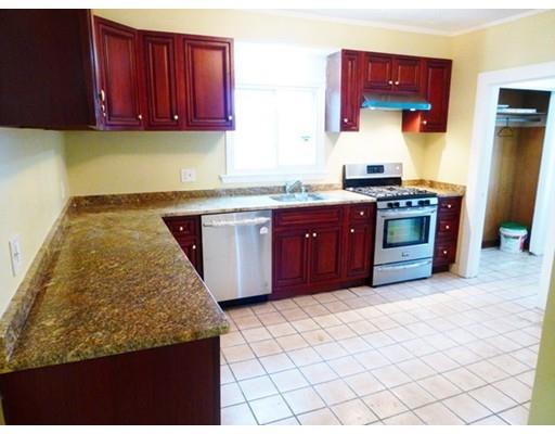 586 Eastern Ave, Lynn, MA 01902 photo 4
