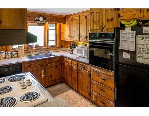 80 Centre St, Danvers, MA 01923 photo 12