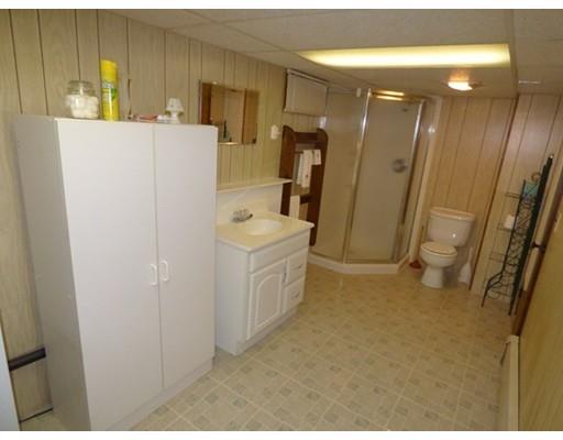 33 Tyrone St, Springfield, MA 01104 photo 18