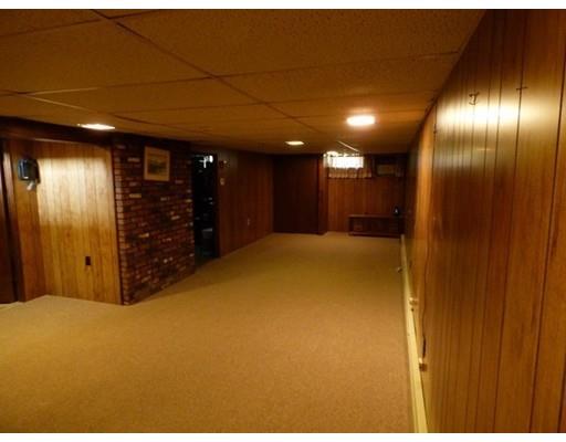 33 Tyrone St, Springfield, MA 01104 photo 15