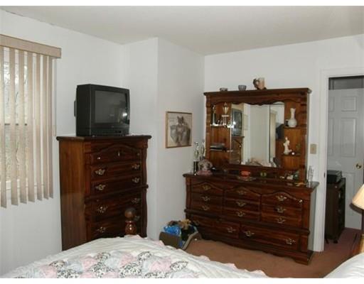32 W Wind Dr, Webster, MA 01570 photo 18
