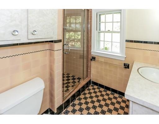 34 Willow Cres, Brookline, MA 02445 photo 21