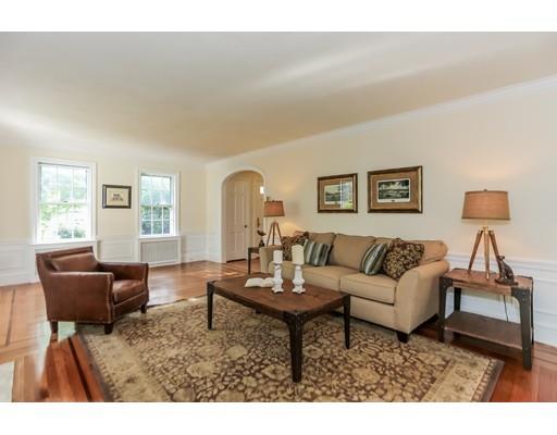 34 Willow Cres, Brookline, MA 02445 photo 6