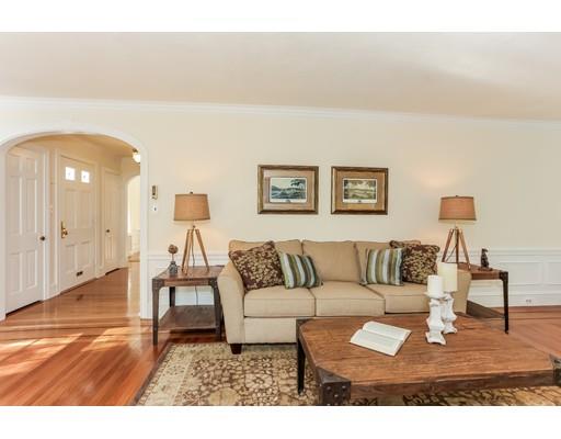 34 Willow Cres, Brookline, MA 02445 photo 5