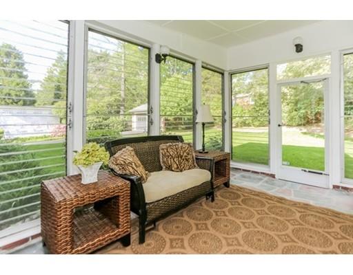 34 Willow Cres, Brookline, MA 02445 photo 22