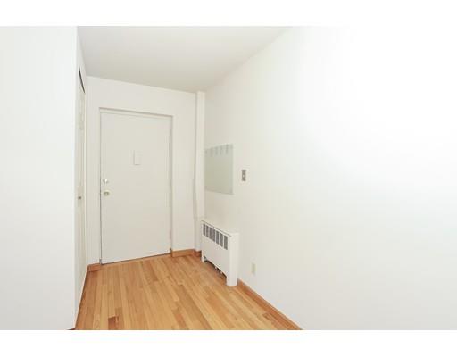 6 Juniper St #14, Brookline, MA 02445 photo 4