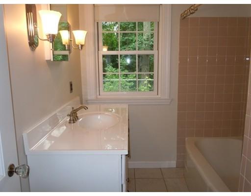 103 Atwater Rd, Springfield, MA 01107 photo 12