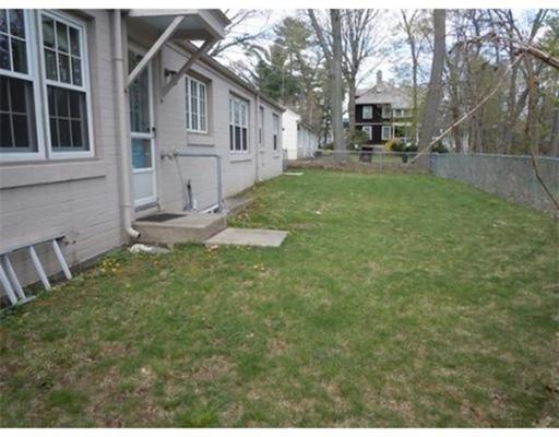 103 Atwater Rd, Springfield, MA 01107 photo 15