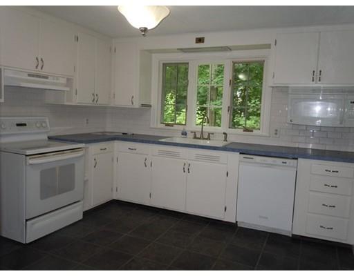 103 Atwater Rd, Springfield, MA 01107 photo 5