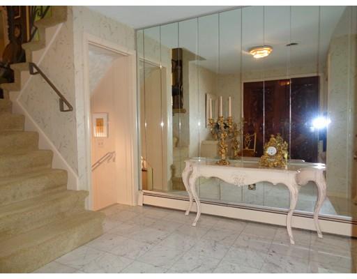 9 Robin Rd, Sharon, MA 02067 photo 5