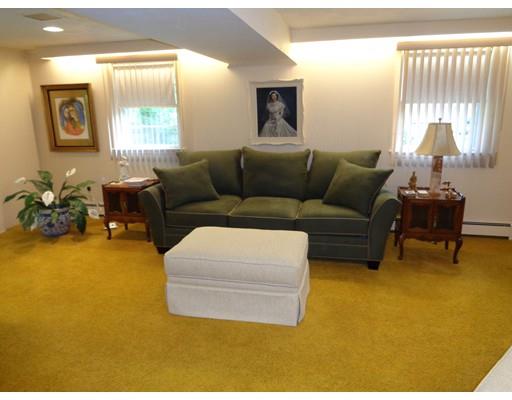 9 Robin Rd, Sharon, MA 02067 photo 8