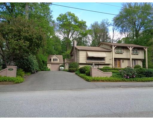 9 Robin Rd, Sharon, MA 02067 photo 1