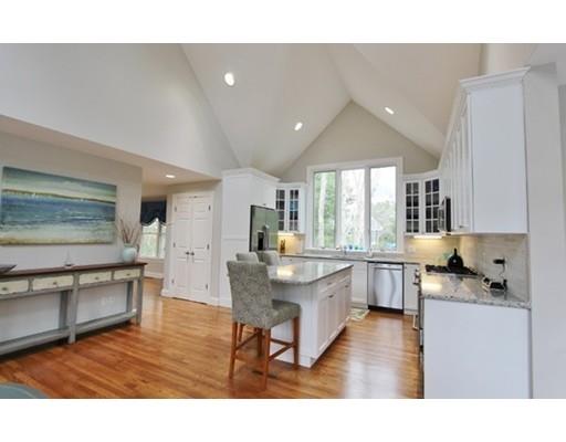 25 Hull Ln, Cotuit, MA 02635 photo 9
