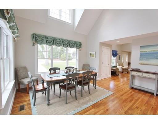 25 Hull Ln, Cotuit, MA 02635 photo 10