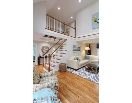 25 Hull Ln, Cotuit, MA 02635 photo 3