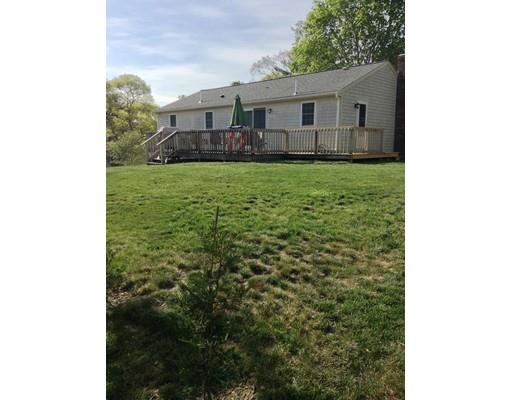 14 Hemlock Dr, Mashpee, MA 02649 photo 3