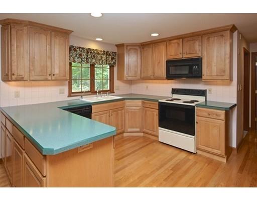 23 Plumbley Rd, Upton, MA 01568 photo 12
