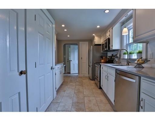 272 High St, Reading, MA 01867 photo 7