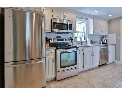 272 High St, Reading, MA 01867 photo 9
