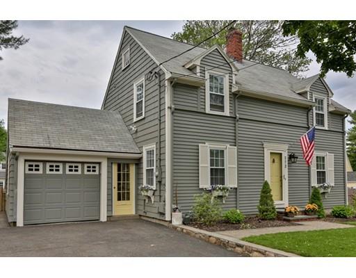 272 High St, Reading, MA 01867 photo 1