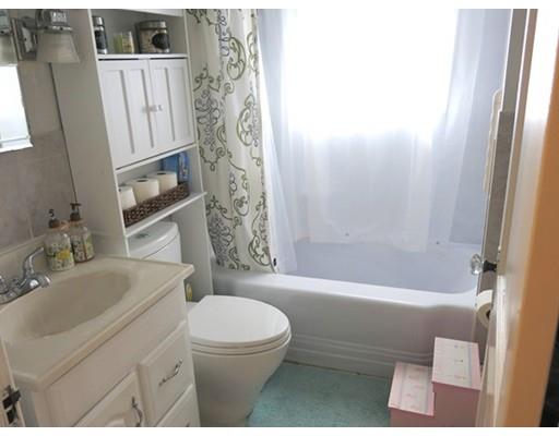 16 Mapleton Pl, Lynn, MA 01904 photo 14