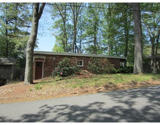 13 Taft Ave, Mendon, MA 01756 photo 2