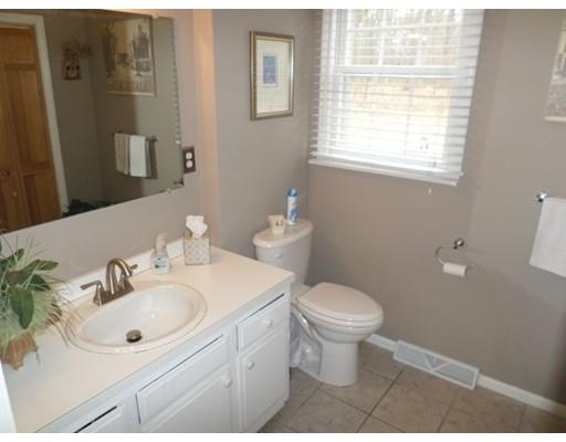 5 Arnold Rd, Framingham, MA 01701 photo 11
