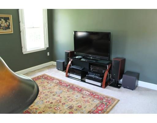 2 Fiske Ave, Upton, MA 01568 photo 19