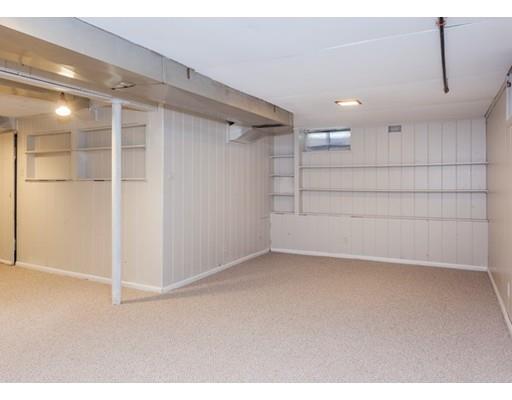 45 Hartwick St, Springfield, MA 01108 photo 24