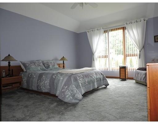 49 Clover St, Chicopee, MA 01013 photo 14