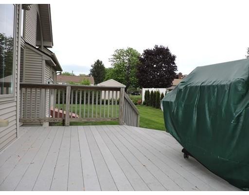 49 Clover St, Chicopee, MA 01013 photo 20