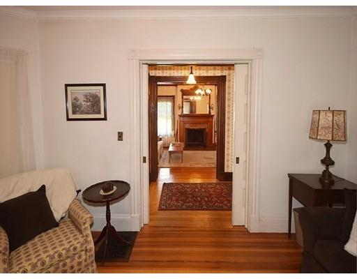 34 Cornell St, Springfield, MA 01109 photo 9